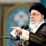 Ali Khamenei memerintahkan tentara Iran mempelajari taktik musuh
